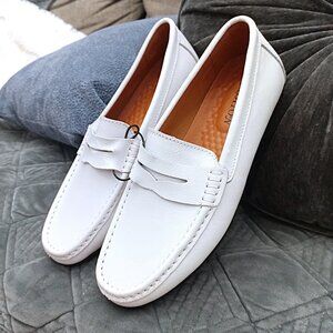 FASHION White Loafer-Style Shoe.